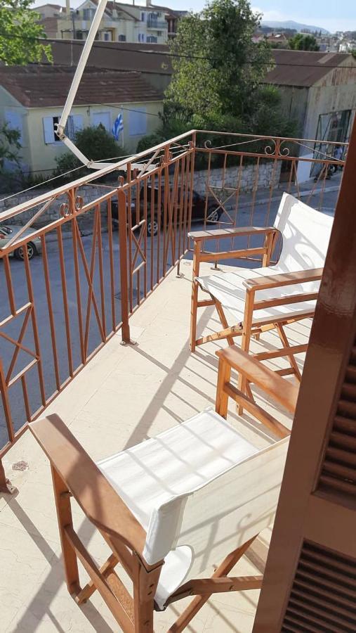 Tasias Apartments Lixouri Exterior photo